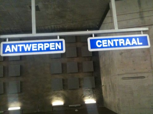 16-04-2012  Antwerp central station